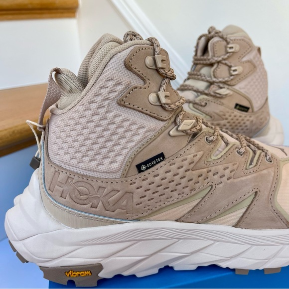 NWT Hoka Anacapa Mid GTX Hiking Shoes Shifting Sand / Eggnog Gore Tex Boots - Picture 8 of 16